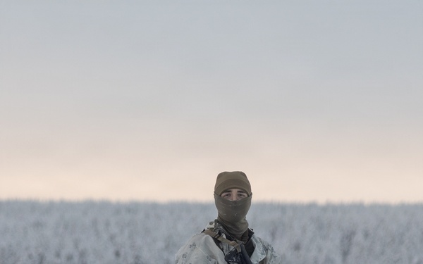 Recon Marines sharpen winter warfighting skills in Sweden