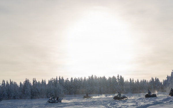 Recon Marines sharpen winter warfighting skills in Sweden