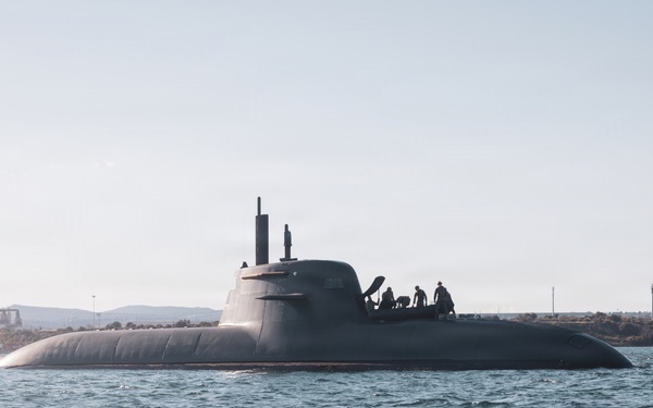 U.S. Recon Marines Launch Raiding Craft Operations in Italy