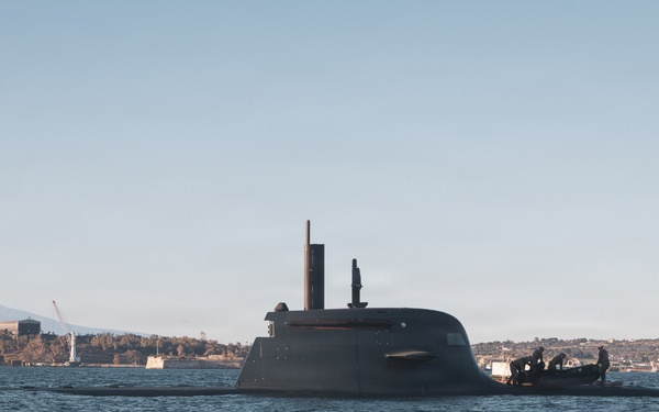 U.S. Recon Marines Launch Raiding Craft Operations in Italy