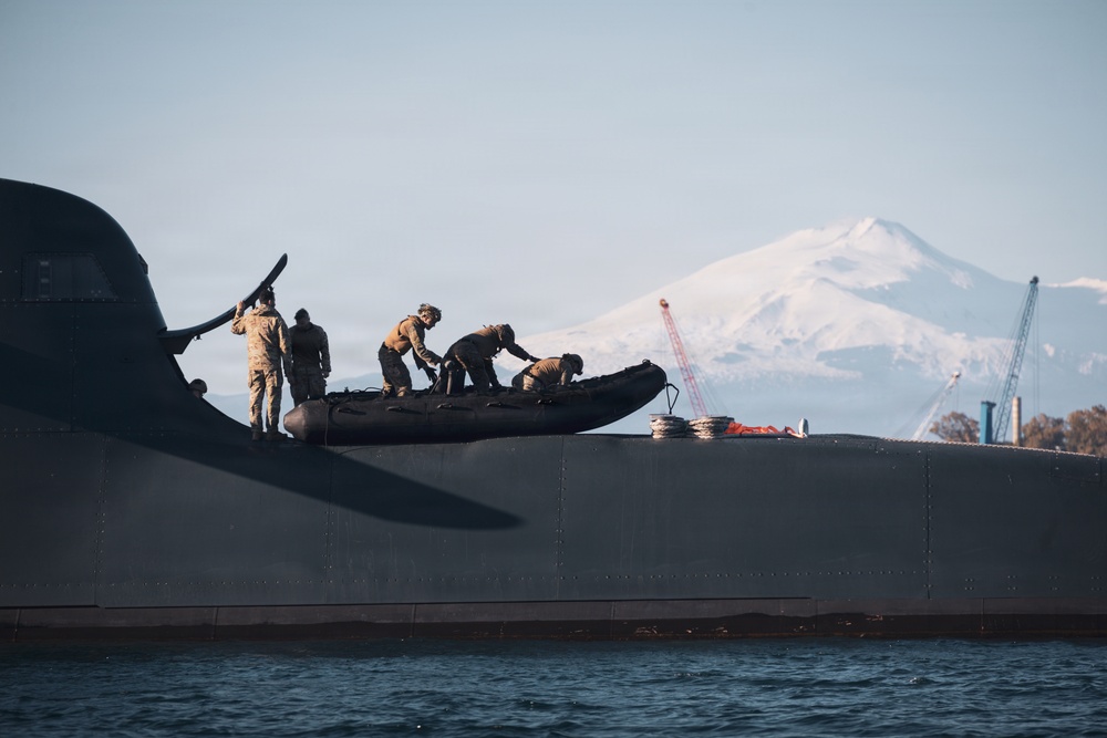 U.S. Recon Marines Launch Raiding Craft Operations from Submarine in Italy