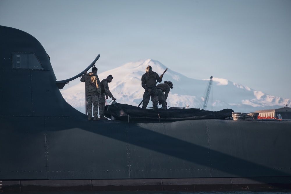 U.S. Recon Marines Launch Raiding Craft Operations from Submarine in Italy