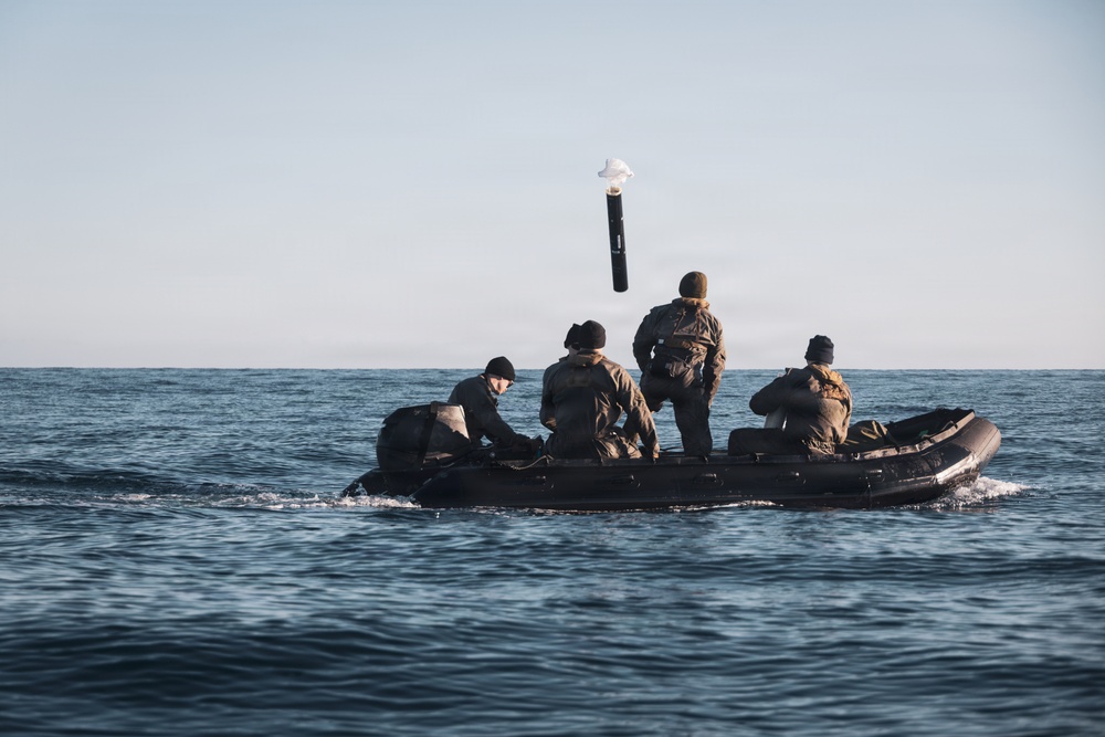 U.S. Recon Marines Deploy Sonobuoys Off Italy’s Coast