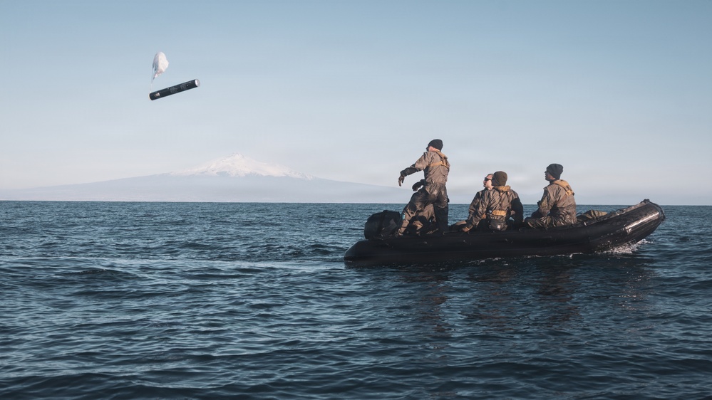 U.S. Recon Marines Deploy Sonobuoys Off Italy’s Coast