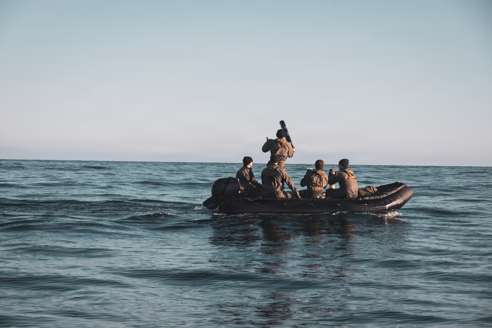 U.S. Recon Marines Deploy Sonobuoys Off Italy’s Coast