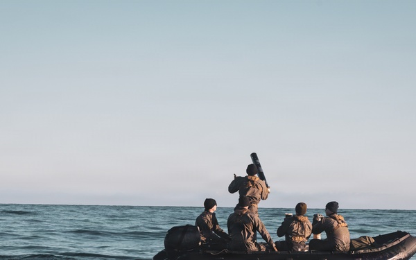 U.S. Recon Marines Deploy Sonobuoys Off Italy’s Coast