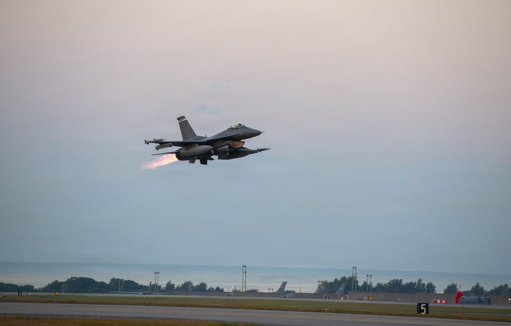 BM26: F-16C Fighting Falcons take off to Futenma for training
