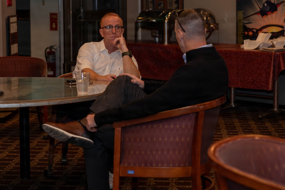 III MEF Commanding General visits MCAS Iwakuni