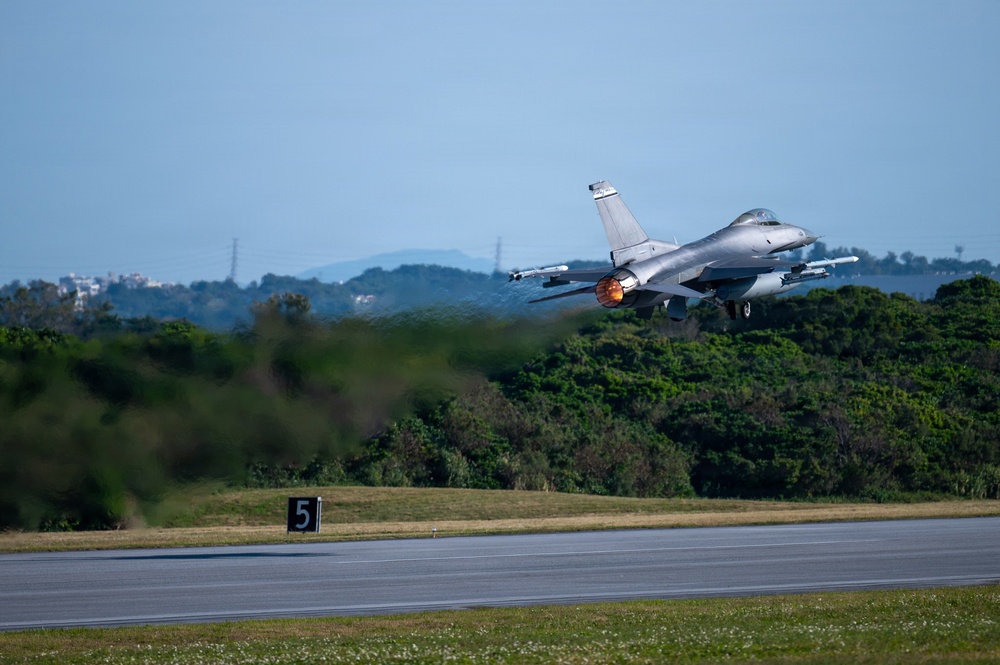 BM26: Joint hot pit refueling strengthens rapid airpower generation