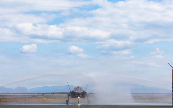 Maj Gen Annibale’s Final Flight at MCAS Iwakuni