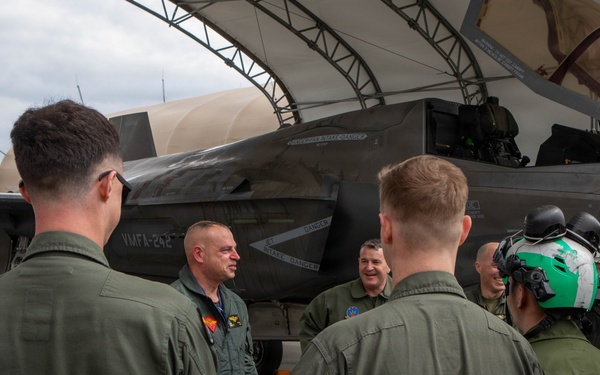Maj Gen Annibale’s Final Flight at MCAS Iwakuni