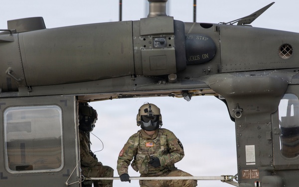 USAMMC-K conducts sling load exercise