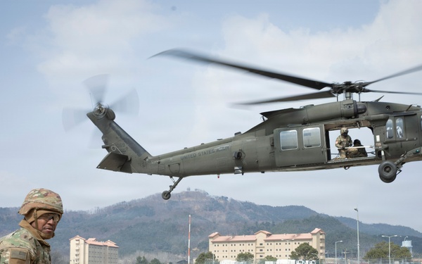 USAMMC-K conducts sling load exercise