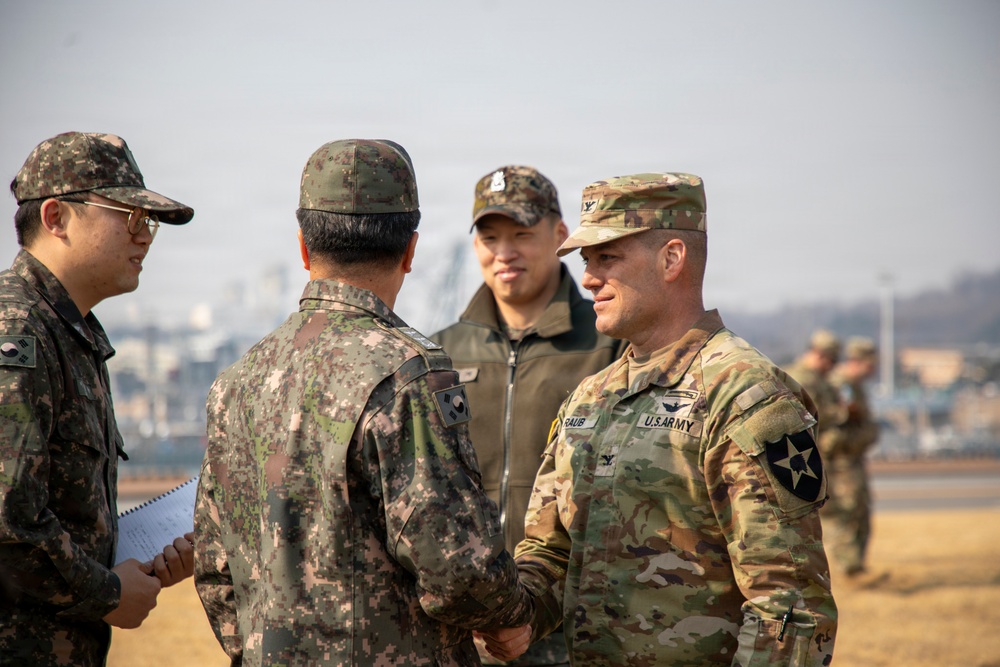 2CAB Commander briefs ROK 2nd Fleet Commanders on Talon Reach