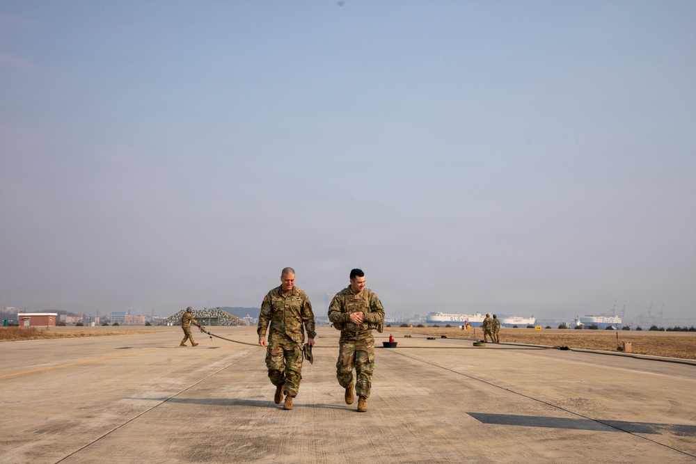 2CAB Commander briefs ROK 2nd Fleet Commanders on Talon Reach