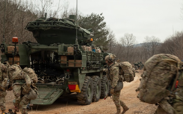 Soldiers dismount Stryker