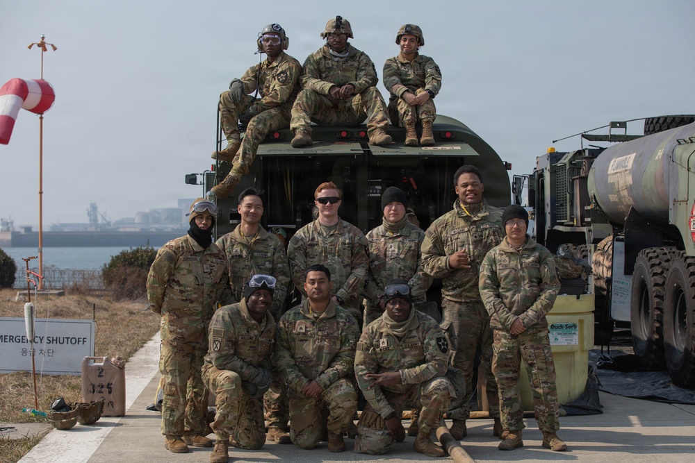 AH-64 Apache Helicopter FARP