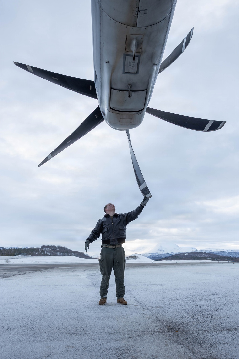 CORE26 | U.S. Marine Corps and German-French Binational Air Transport Squadron C-130 Aircraft Conduct a Combat Assault Transport During Arctic Exercise