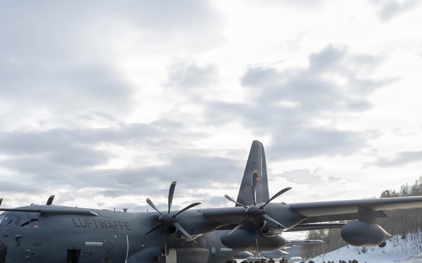 CORE26 | U.S. Marine Corps and German-French Binational Air Transport Squadron C-130 Aircraft Conduct a Combat Assault Transport During Arctic Exercise