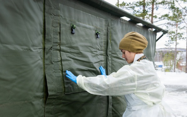 CORE26 | U.S. Marine Mortuary Affairs Team Assists Simulated Mass-Casualty Training in the Arctic