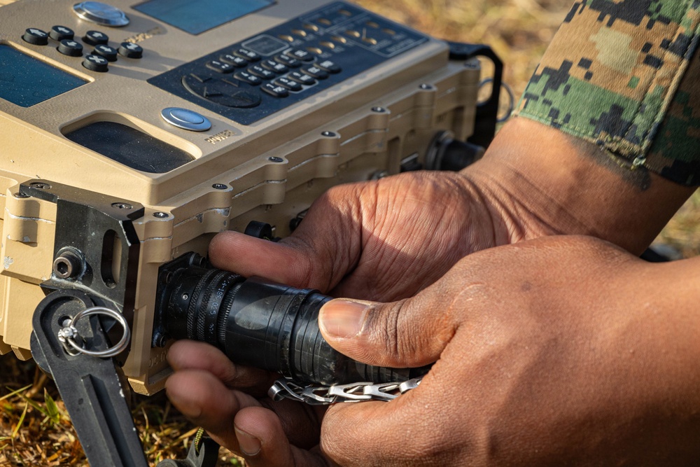 7th Communication Battalion Marines establish field communications capabilities during Stormbreaker 26.2