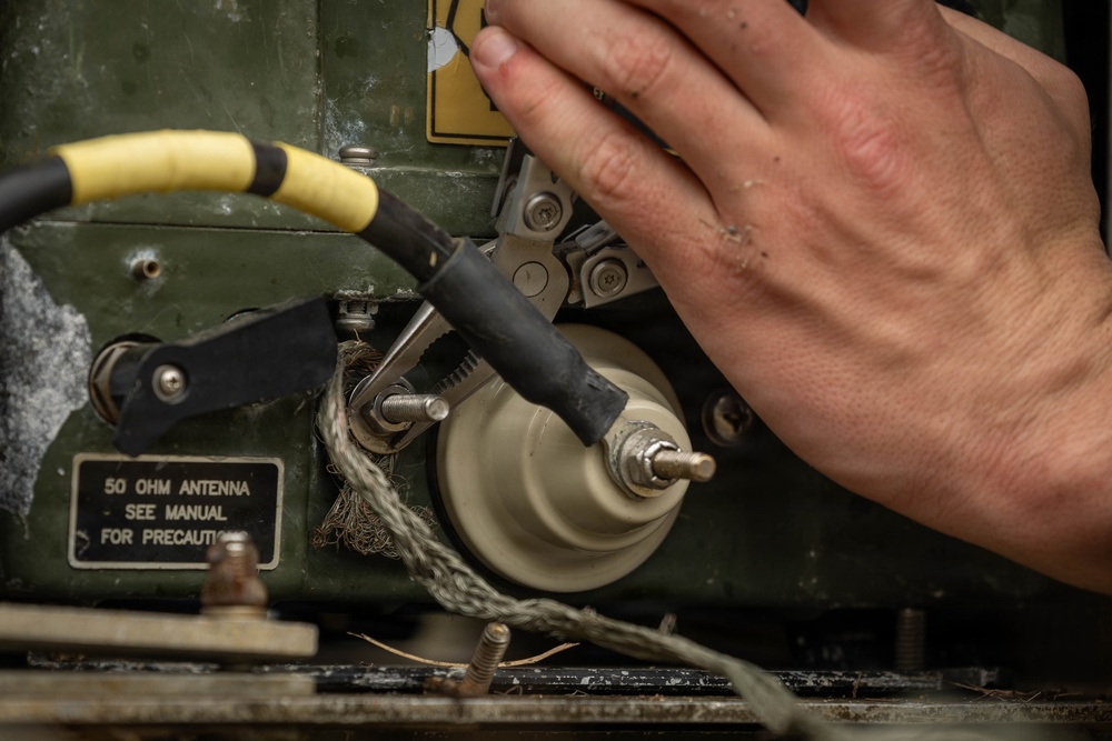 7th Communication Battalion Marines establish field communications capabilities during Stormbreaker 26.2