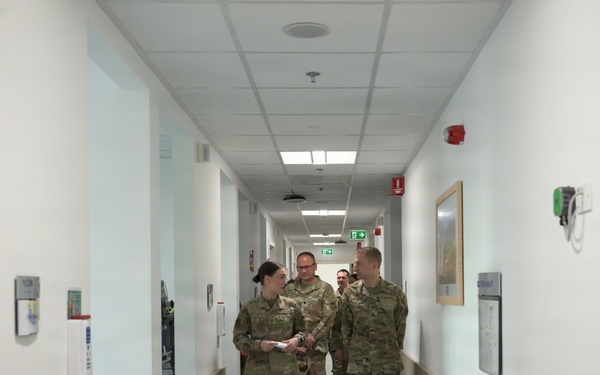 Col. Nathan Schwamburger visits 31 FW