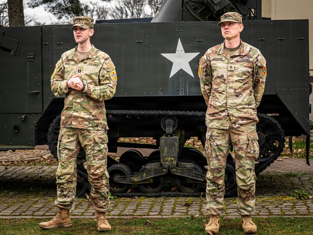 SSG Johnson Re-enlists with 10th AAMDC