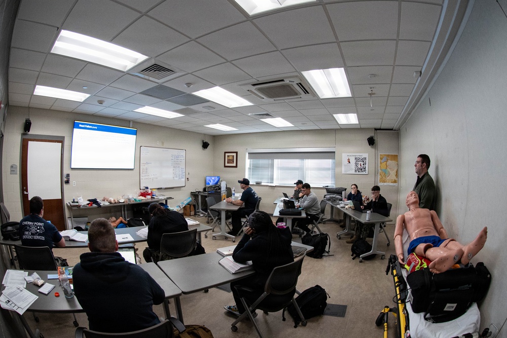 Training to Keep the Warfighter in the Fight: NMRTC Cherry Point Corpsmen Conduct EMT-Basic Course