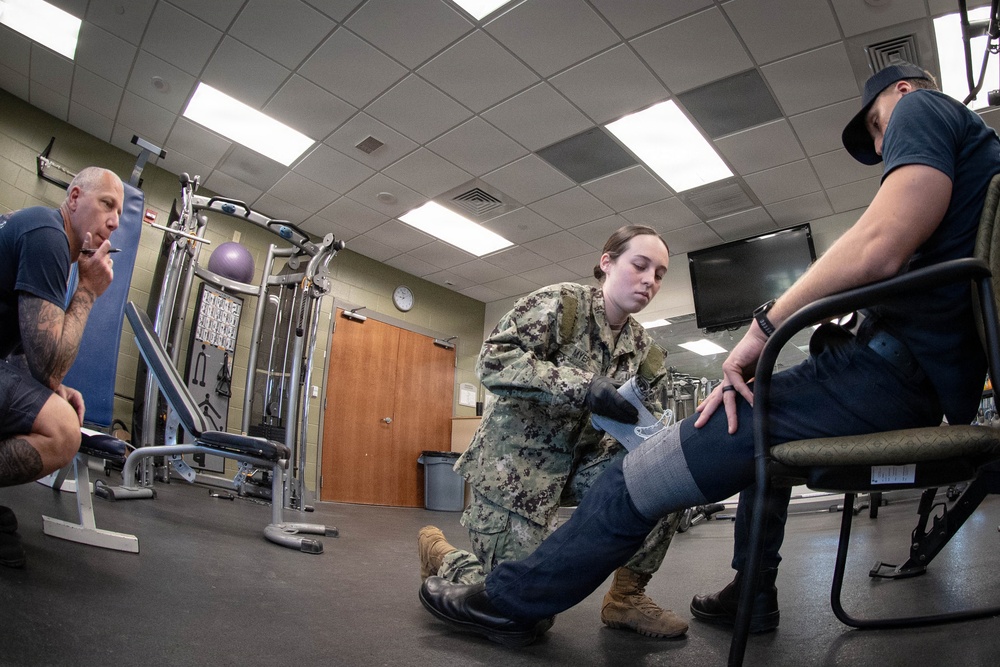 Training to Keep the Warfighter in the Fight: NMRTC Cherry Point Corpsmen Conduct EMT-Basic Course