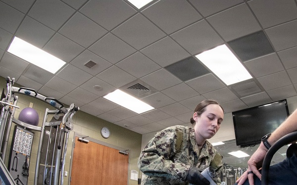 Training to Keep the Warfighter in the Fight: NMRTC Cherry Point Corpsmen Conduct EMT-Basic Course