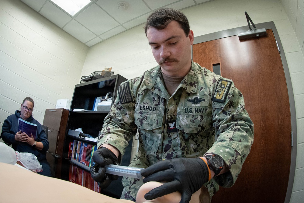 Training to Keep the Warfighter in the Fight: NMRTC Cherry Point Corpsmen Conduct EMT-Basic Course