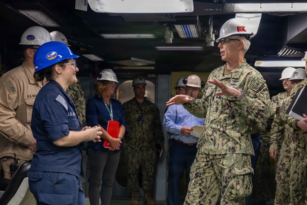 Fleet Forces visits the Truman