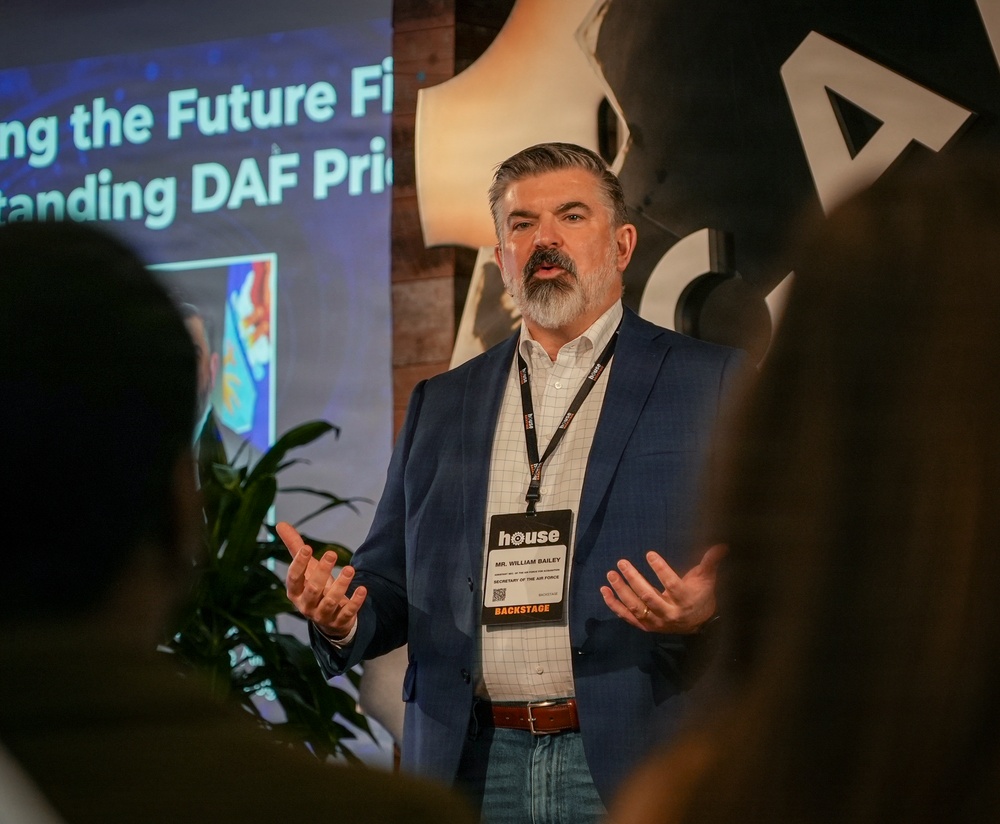 DAF acquisition leader speaks at Capital Factory House in Austin