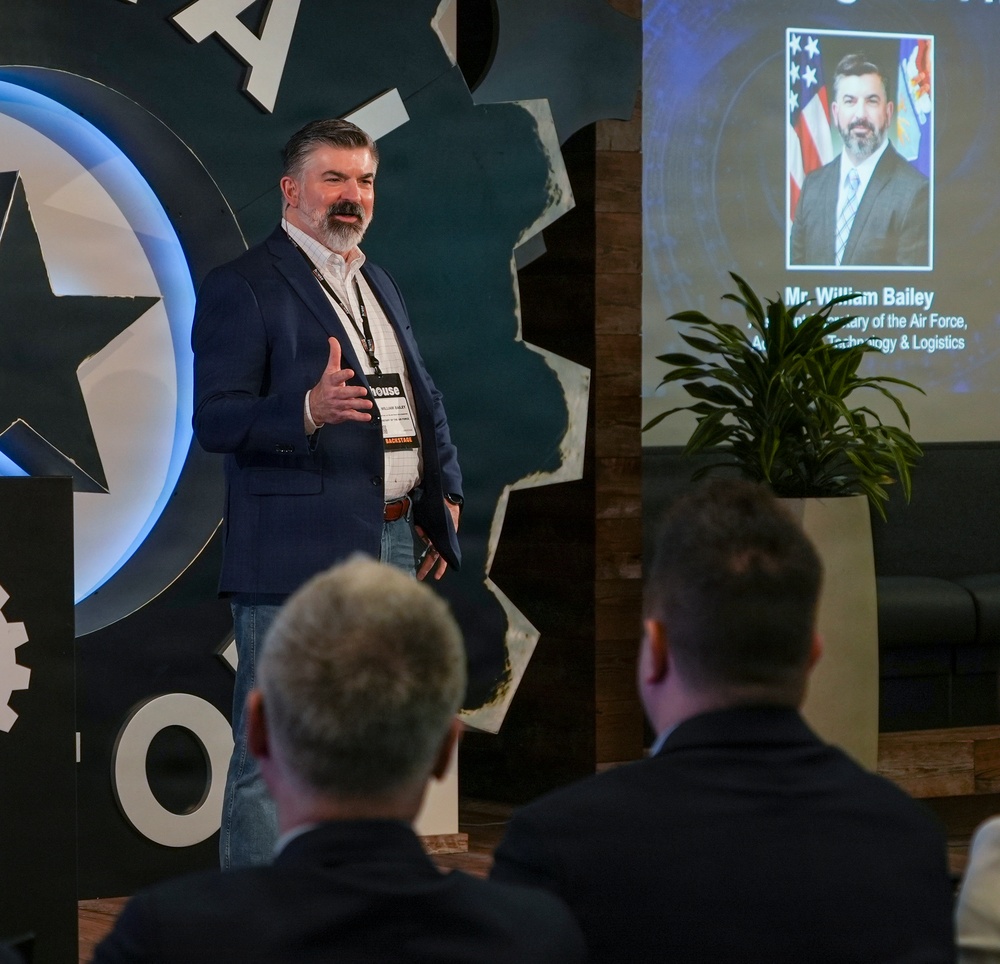 DAF acquisition leader speaks at Capital Factory House in Austin