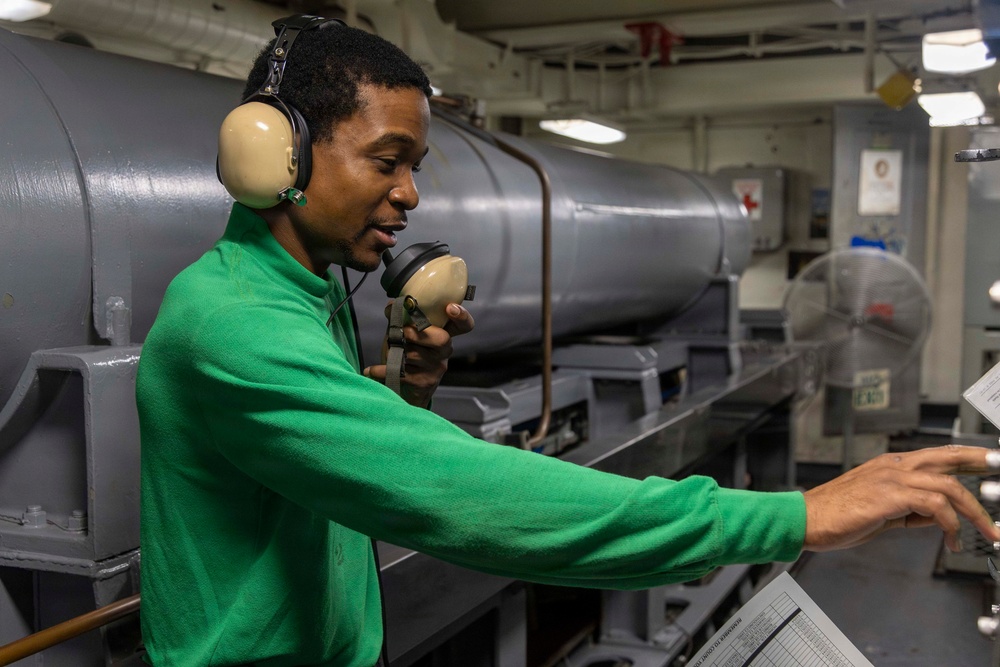 USS Abraham Lincoln (CVN 72) supports Operation Epic Fury