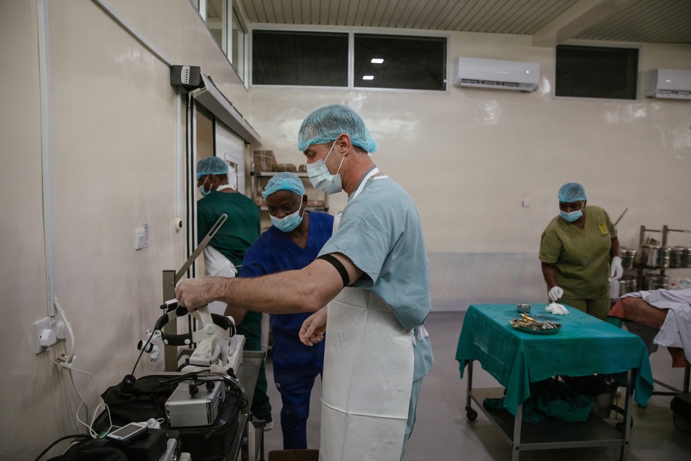 US, Tanzania medical professionals conduct otolaryngology surgery during Justified Accord 26