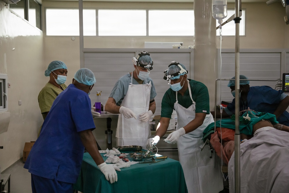 US, Tanzania medical professionals conduct otolaryngology surgery during Justified Accord 26