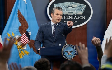 SW, CJCS Conduct Pentagon Press Briefing