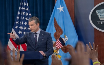 SW, CJCS Conduct Pentagon Press Briefing