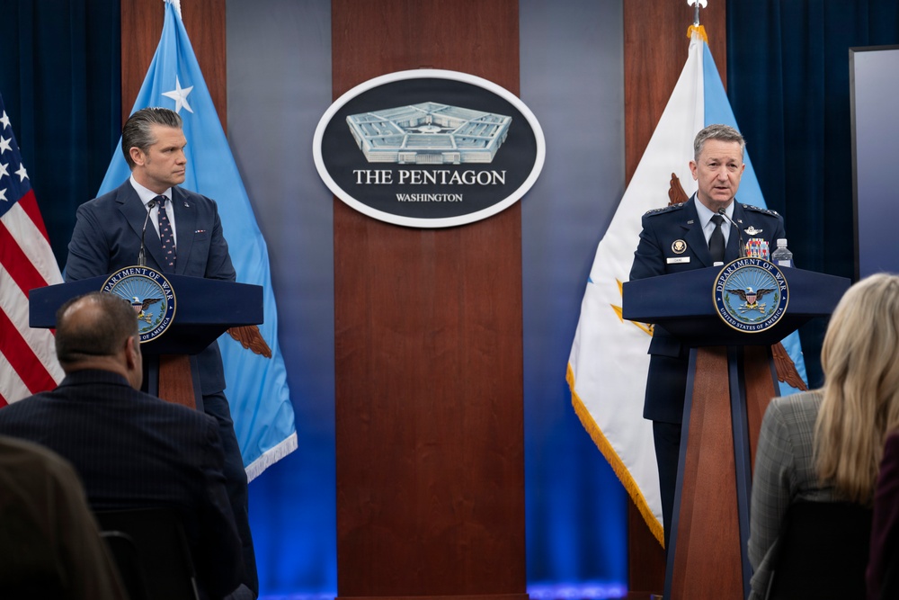 SW, CJCS Conduct Pentagon Press Briefing