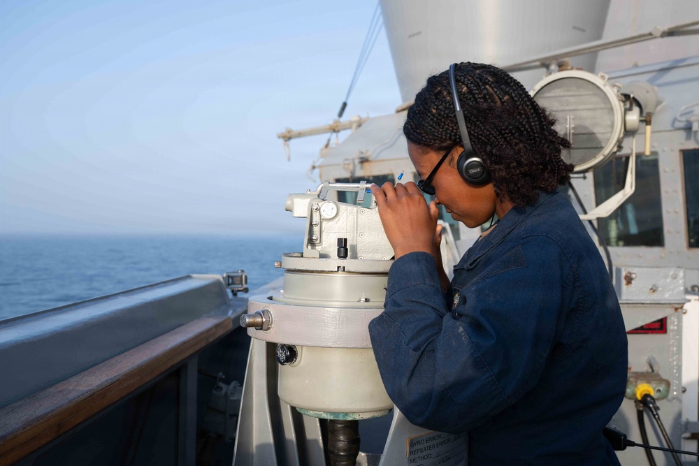 USS Pinckney (DDG 91) supports Operation Epic Fury