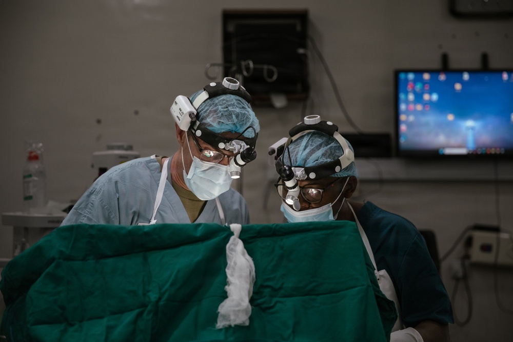 US, Tanzania medical professionals conduct otolaryngology surgery during Justified Accord 26