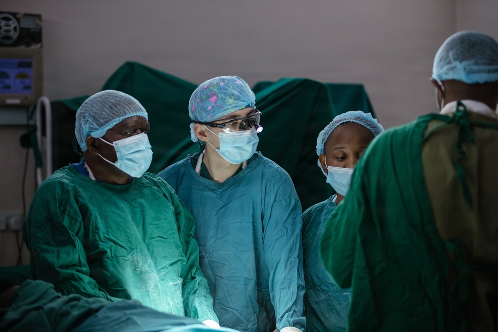 US Soldier performs surgery during the first-ever MEDREX in Tanzania as part of Justified Accord 2026