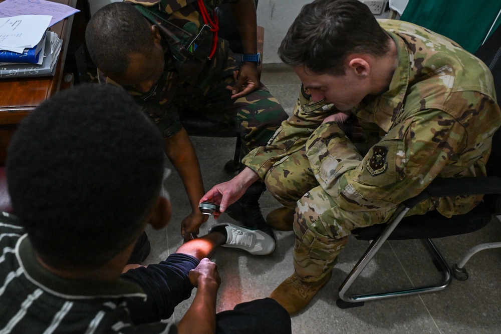 US, Tanzania share dermatology expertise during Justified Accord 2026