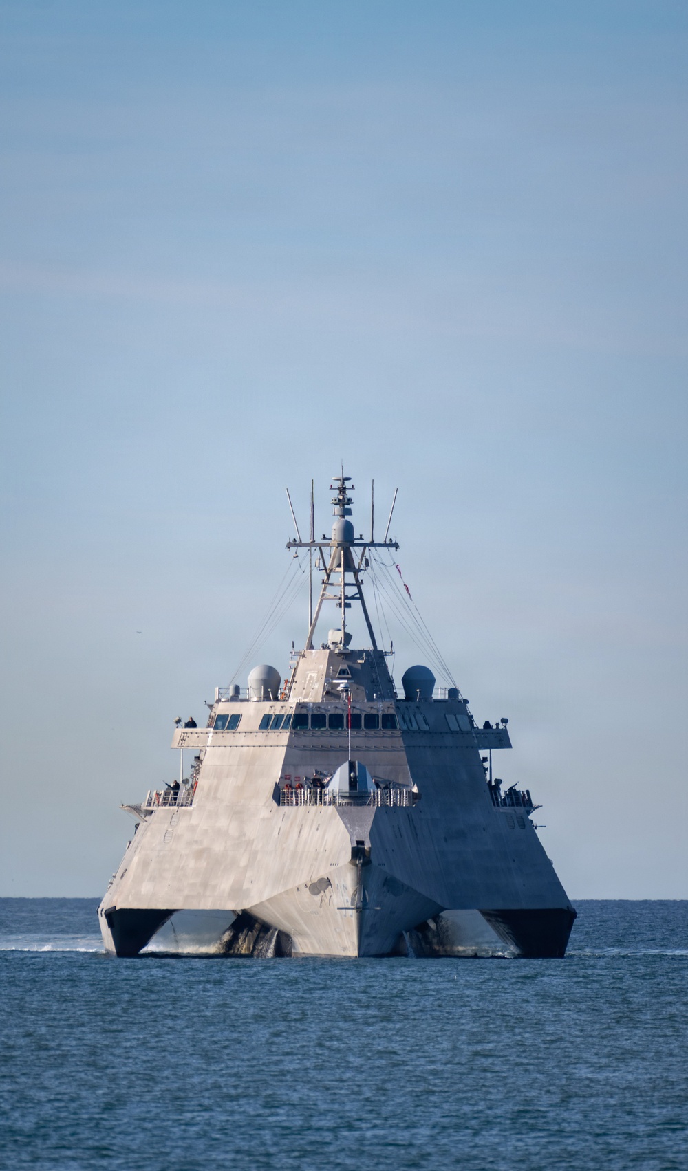Combat System Checkup Focus of USS Kingsville (LCS 36)’s First Visit to Naval Surface Warfare Center, Port Hueneme Division