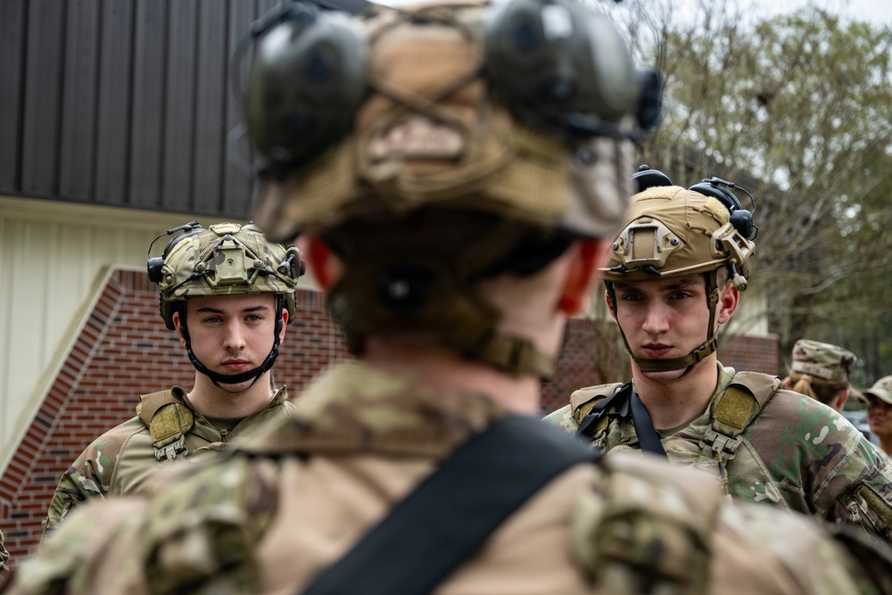 Airmen conduct expeditionary communication training during Scorpion Lens 2026