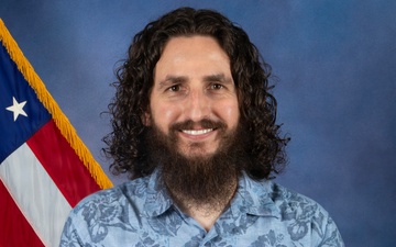 Science appreciation - employee spotlight on NUWC physicist, Landaal