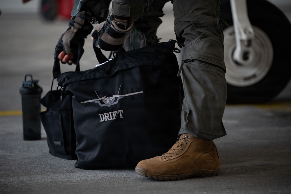 48 FW keeps operations hot at Cold Response