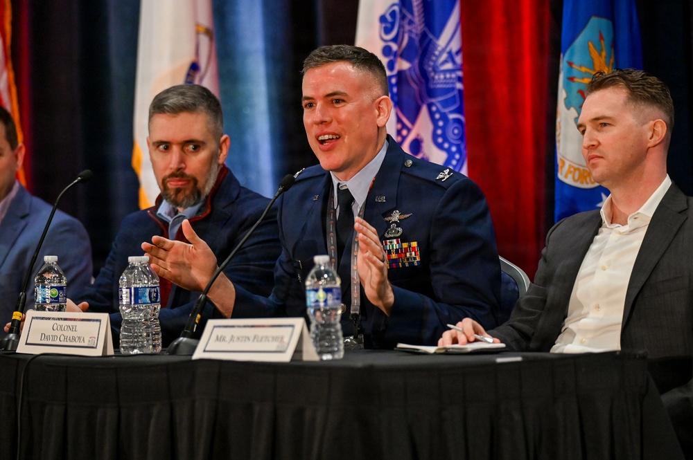 New Horizons connects government, industry leaders